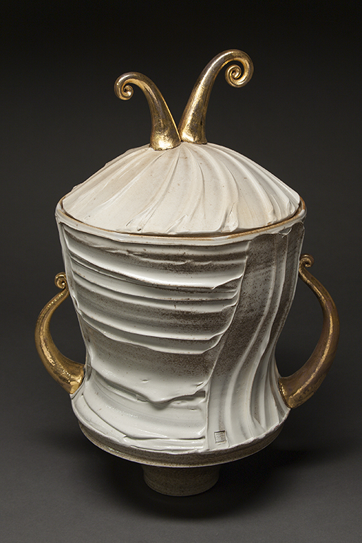 Gold ceramic jar. 